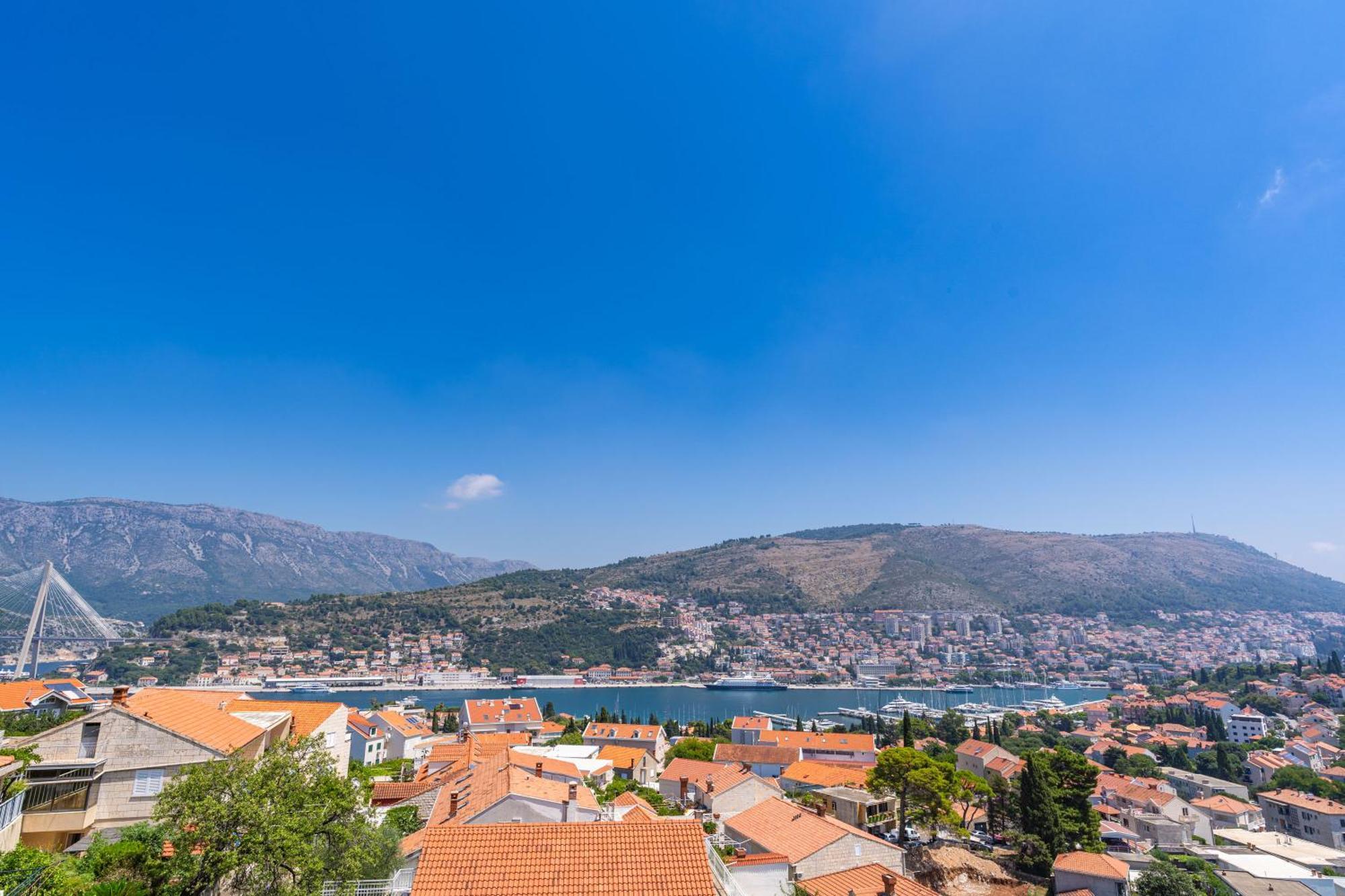 The Panoramic View Penthouse Apartment Sweet Petite Ragusa Esterno foto